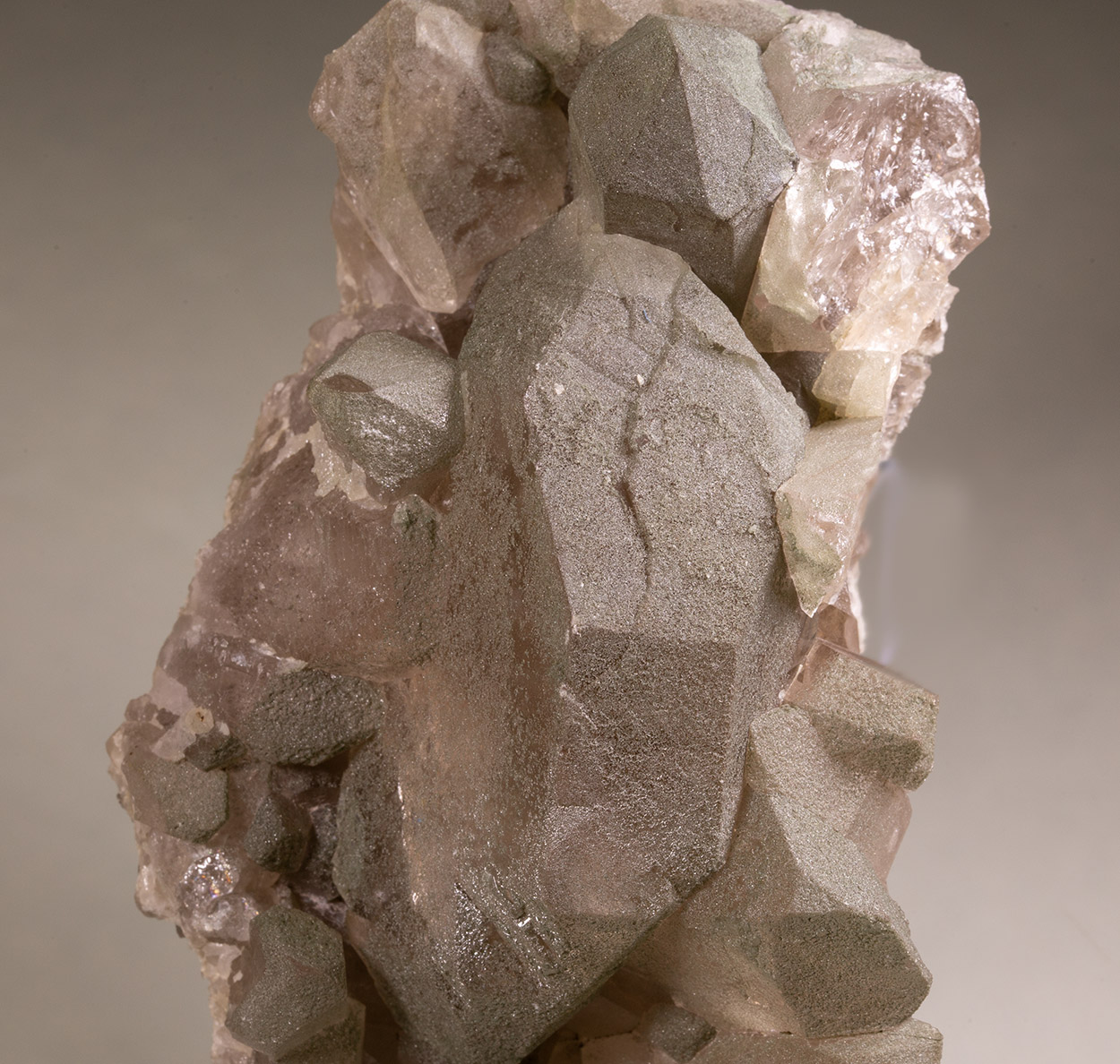 Smoky Quartz Var Gwindel & Chlorite