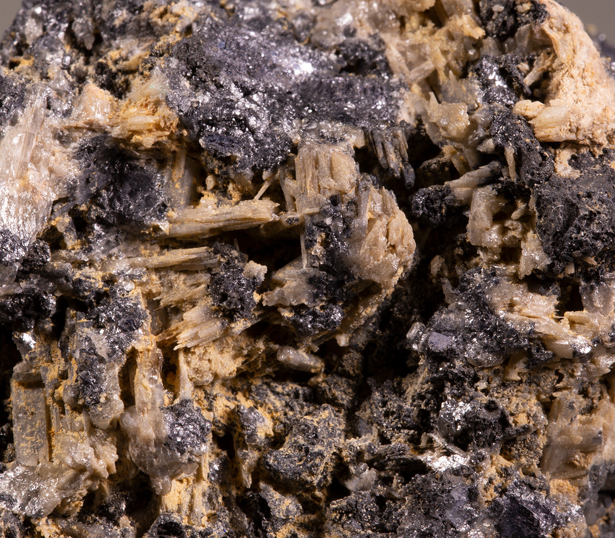 Cerussite Var Schwarzbleierz & Galena