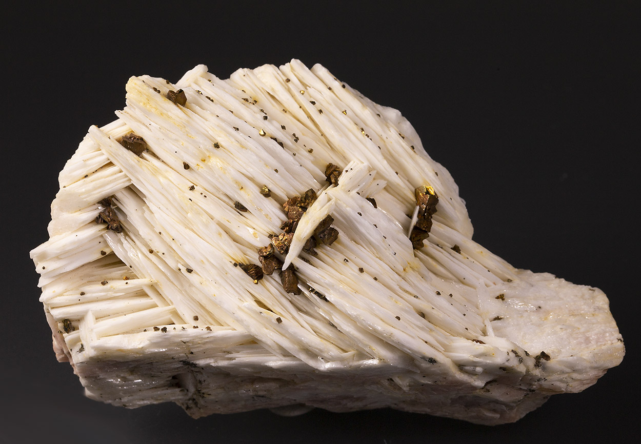 Baryte & Chalcopyrite