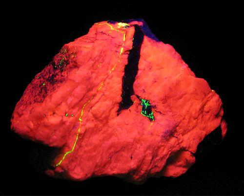 Sussexite With Zincite & Calcite