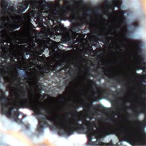 Hetaerolite With Chalcophanite