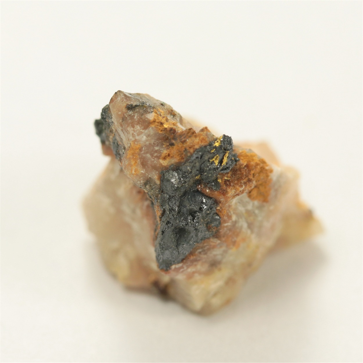 Gold With Uraninite