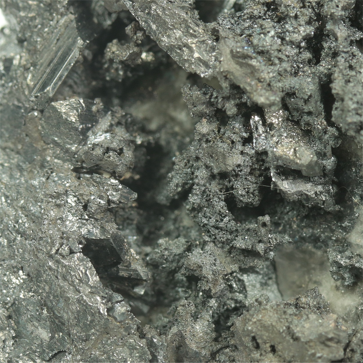 Polybasite With Acanthite