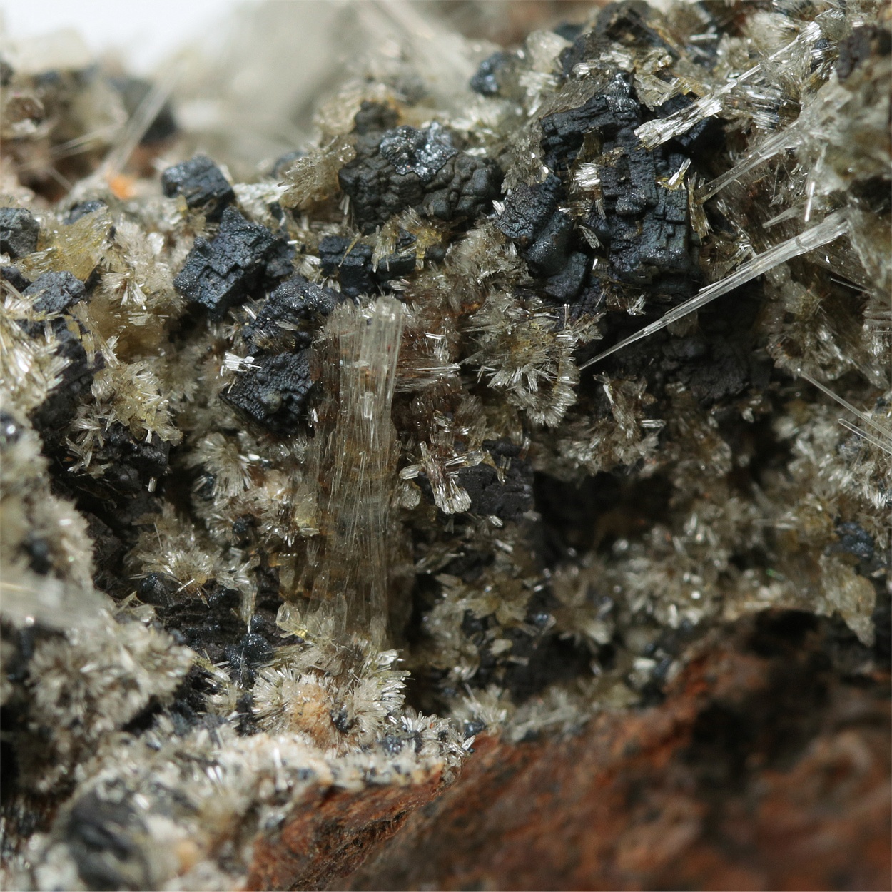 Phosphophyllite Psm Parahopeite With Hemimorphite