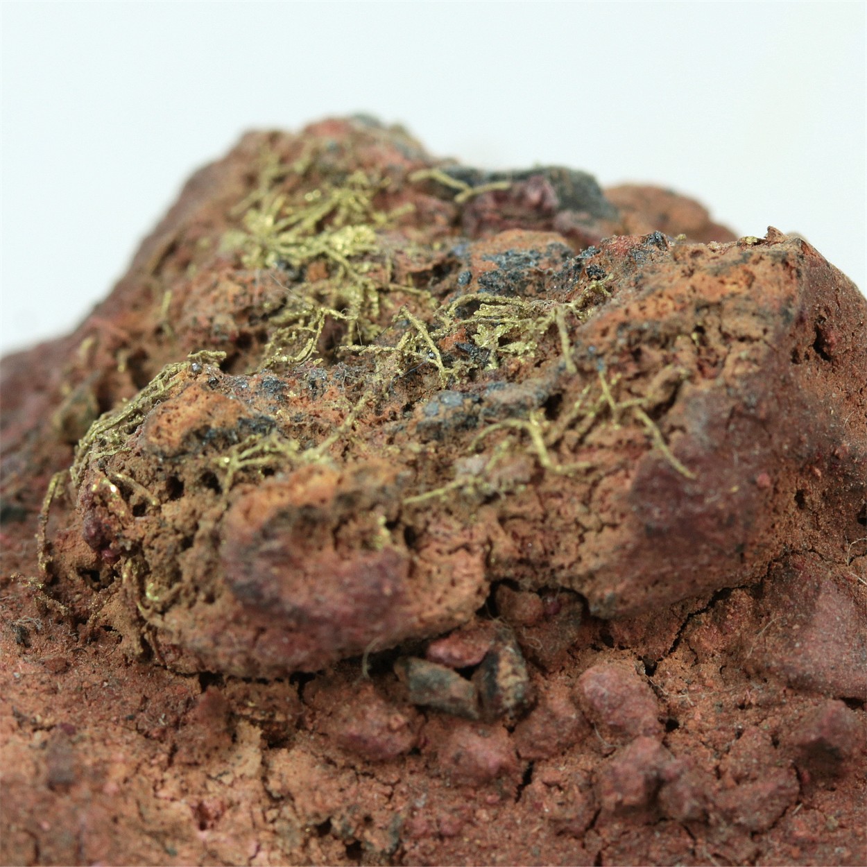 Gold With Erythrite