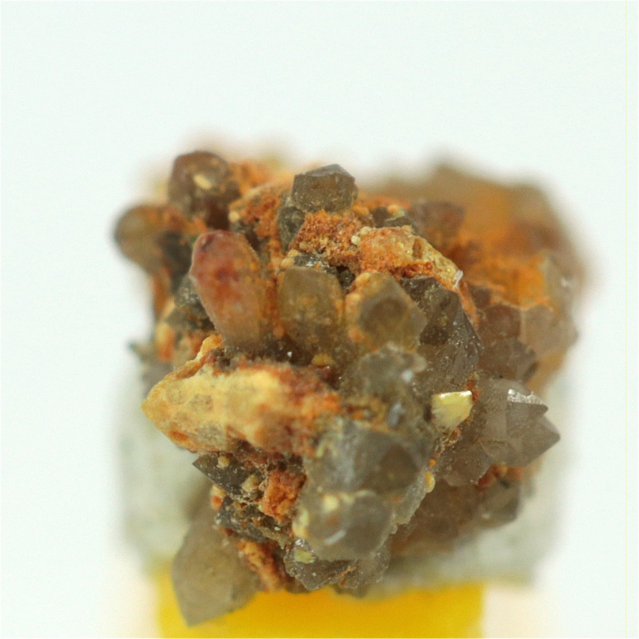 Walpurgite With Uranosphaerite & Bismutite & Quartz