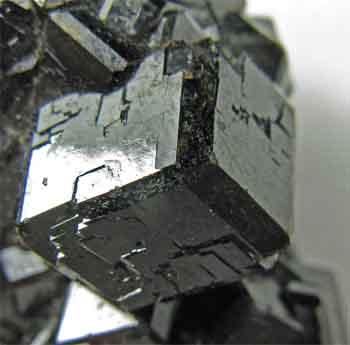 Garnet Var Melanite