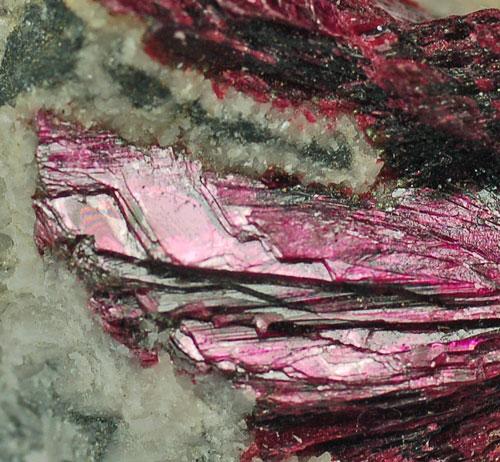 Erythrite