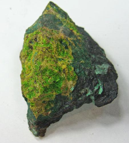 Cuprosklodowskite In Uranophane