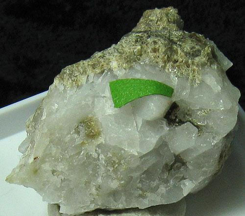 Axinite-(Mn) & Ganomalite