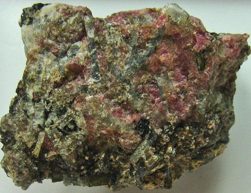 Manganoeudialyte