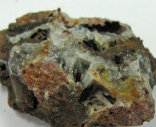 Agardite-(Nd)