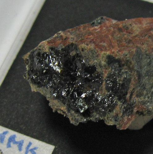 Samarskite-(Y)