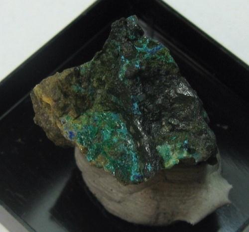 Tangdanite