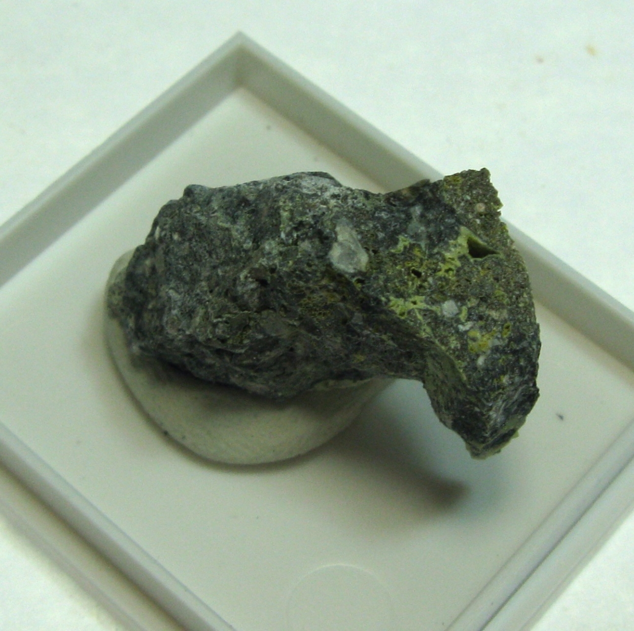 Adranosite-(Fe)