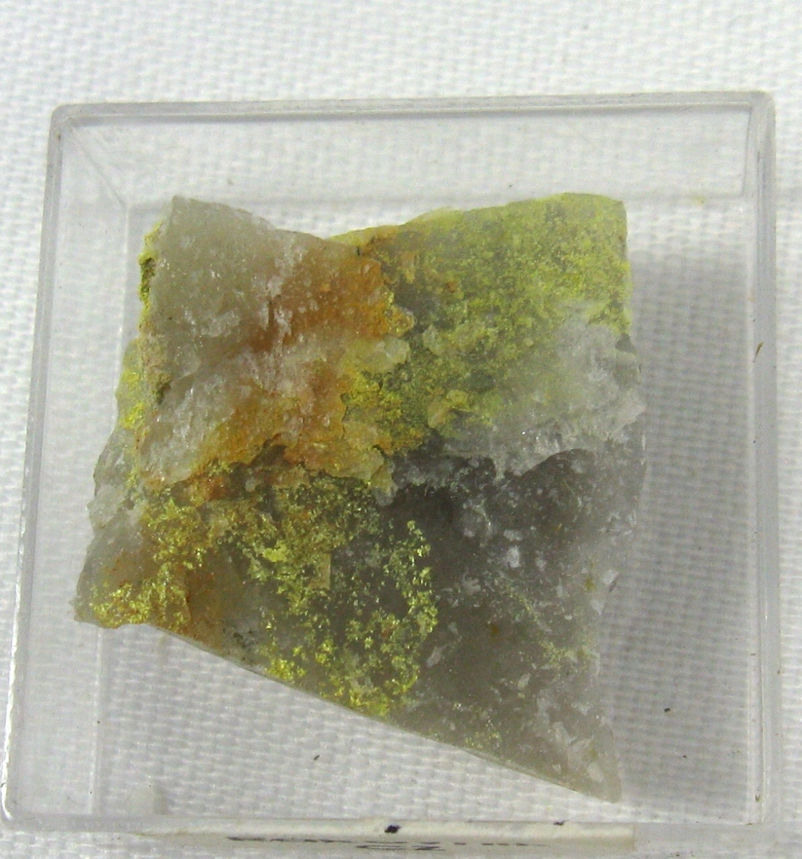 Ferrimolybdite