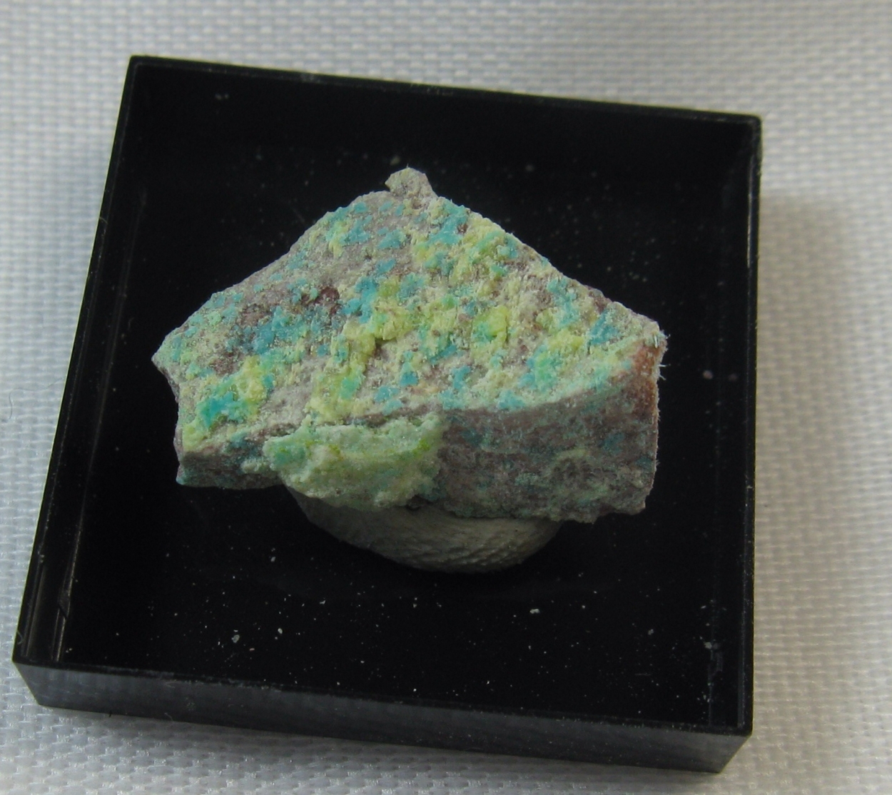 Aubertite