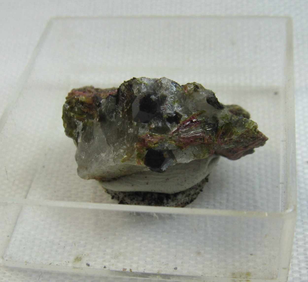 Clinozoisite & Garnet