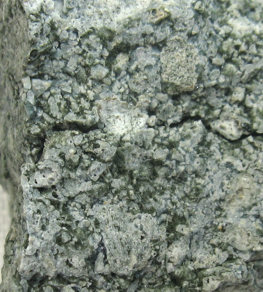 Roedderite