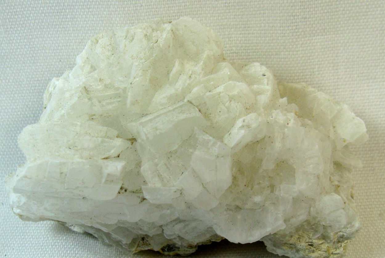 Szaibélyite
