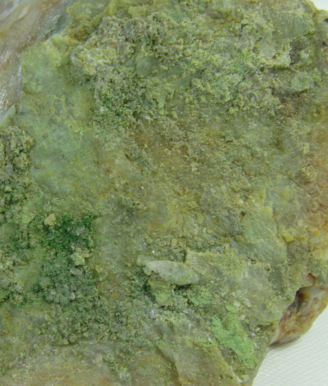 Khinite & Gold & Chlorargyrite