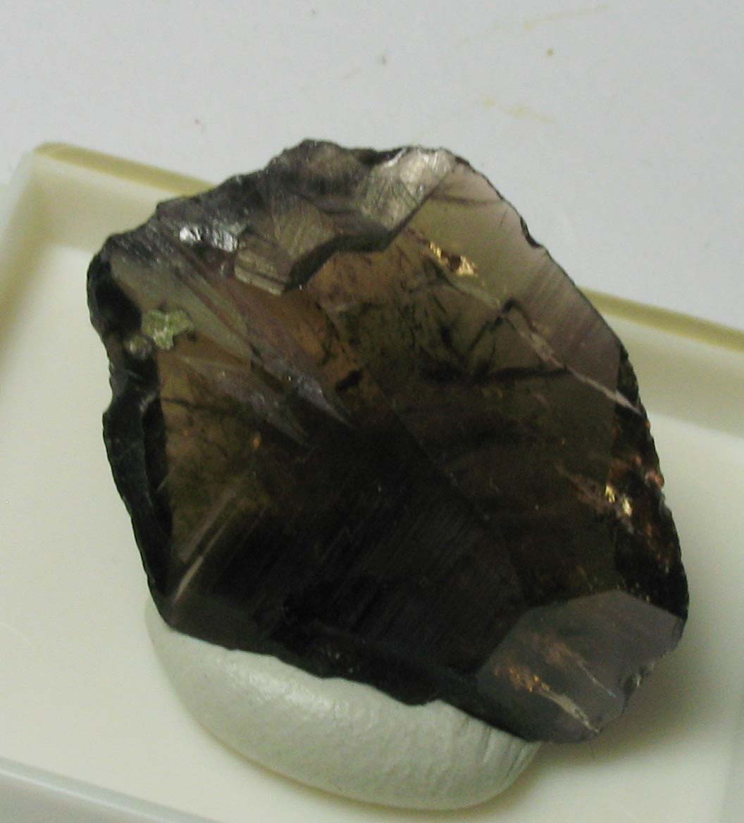 Axinite-(Fe)