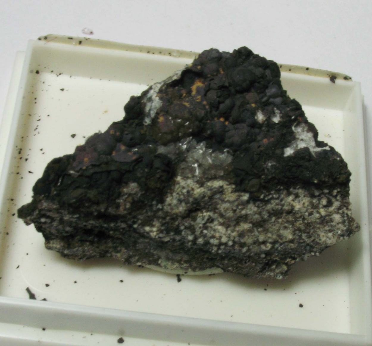 Todorokite