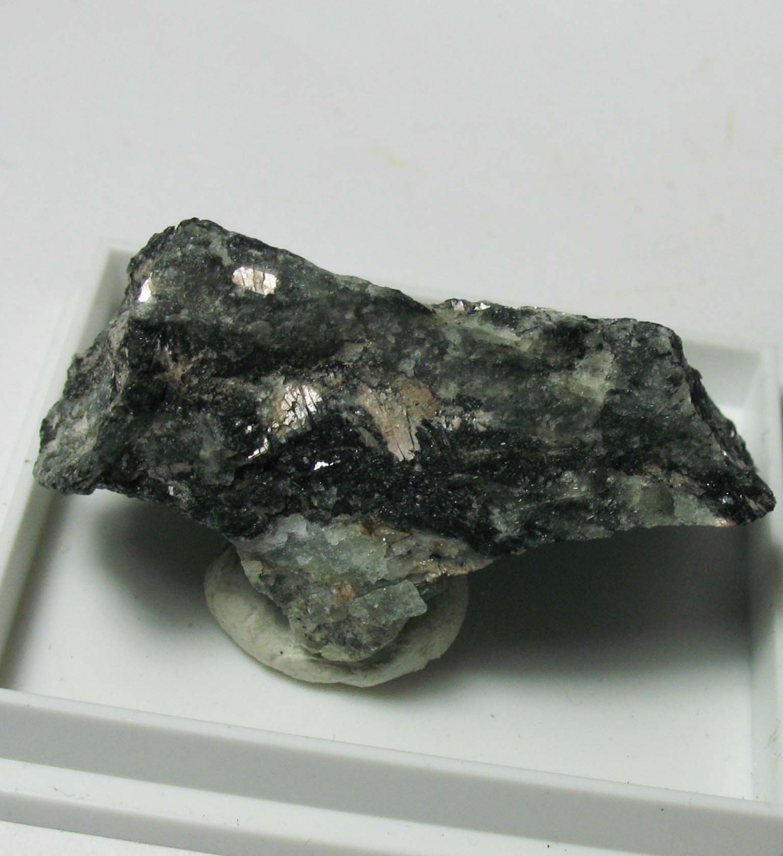 Murmanite