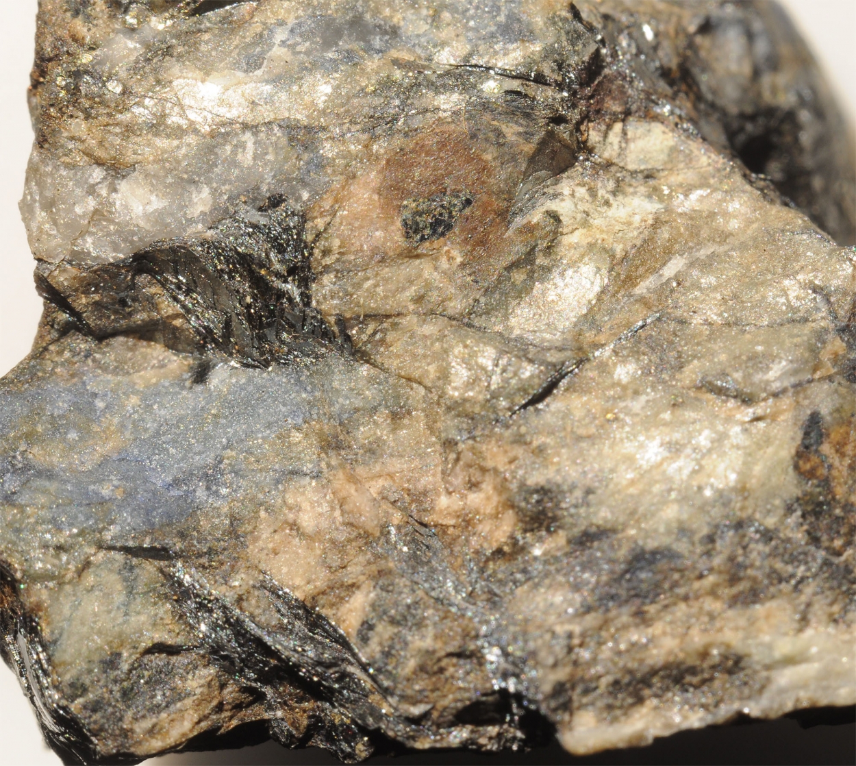 Wolfeite & Pyrite & Hematite