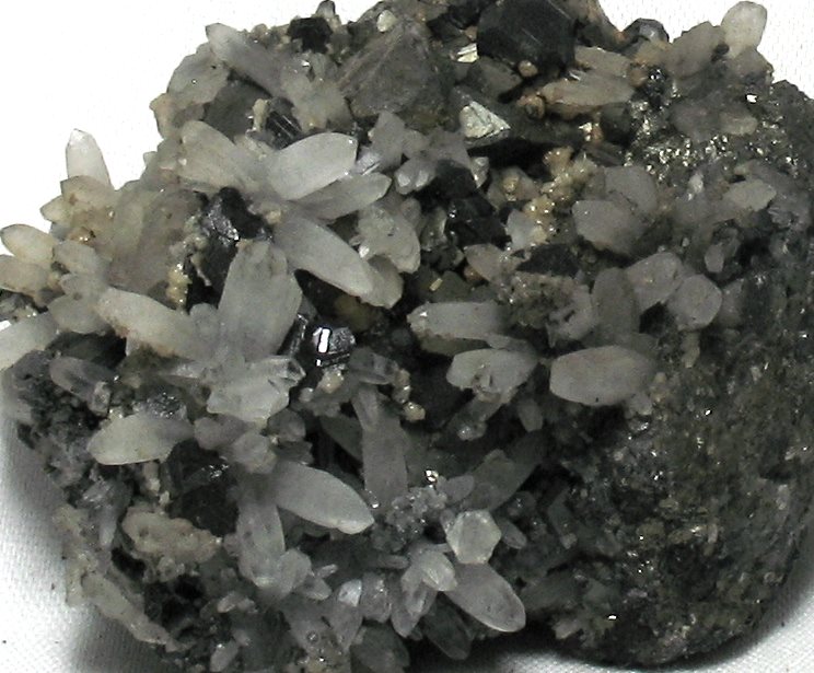 Boulangerite & Pyrite & Quartz & Sphalerite