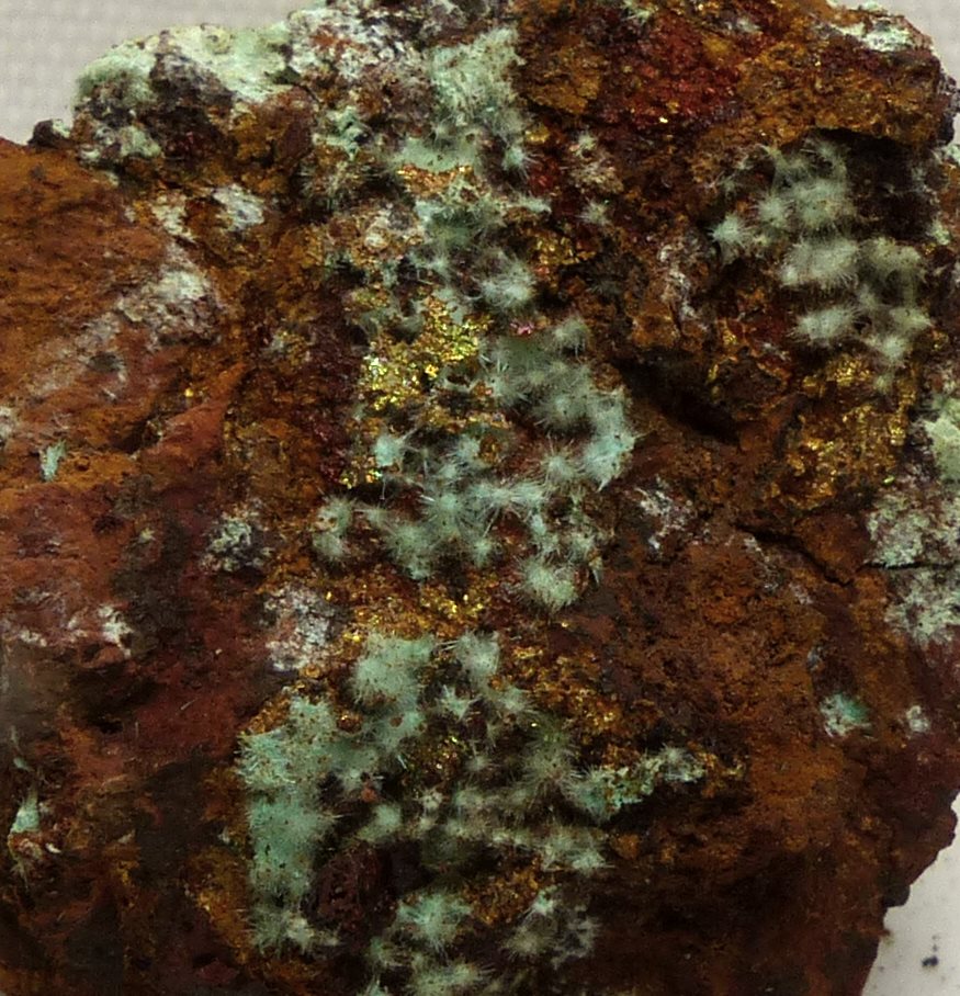 Agardite-(La)