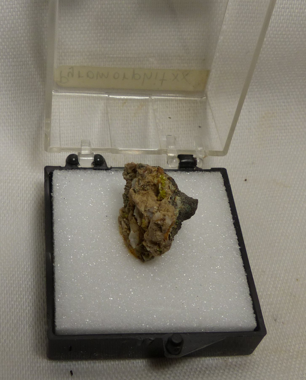 Pyromorphite On Cerussite