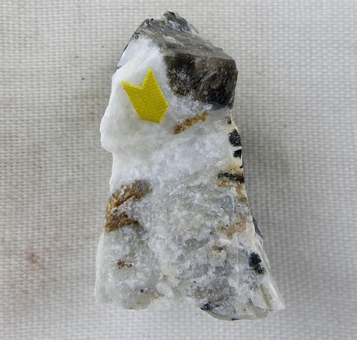 Ferrokentbrooksite