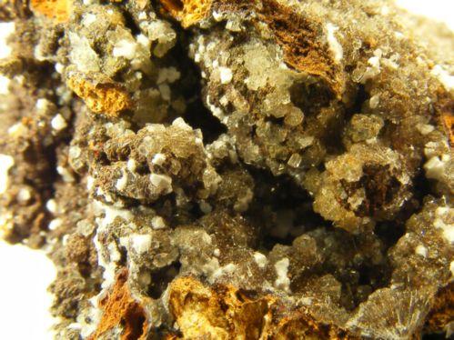 Aldermanite On Fluellite With Minyulite