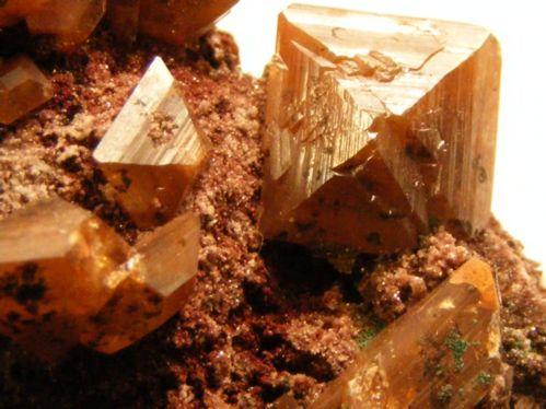 Wulfenite