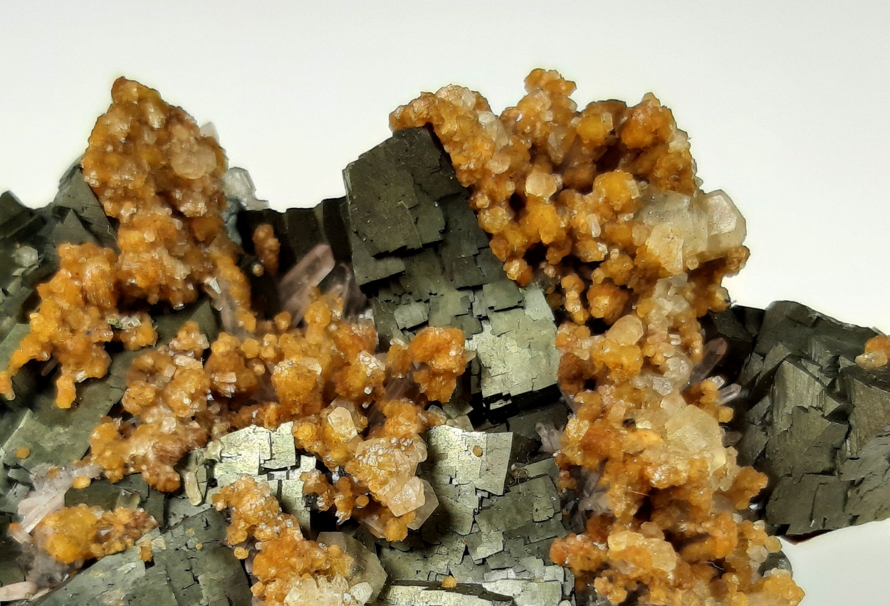 Arsenopyrite With Quartz Siderite & Calcite
