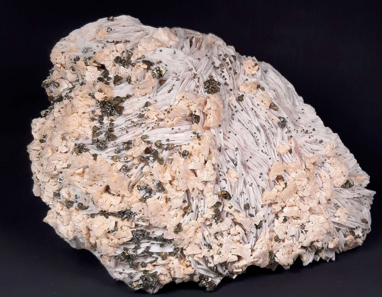 Ankerite & Chalcopyrite