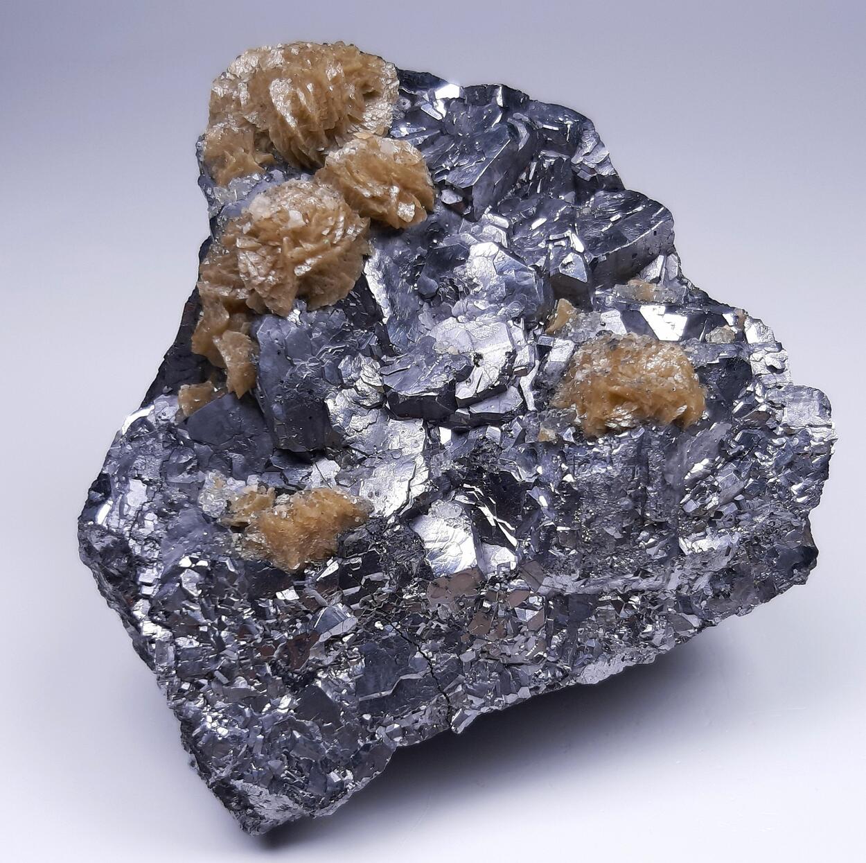 Siderite: Mineral information, data and localities.