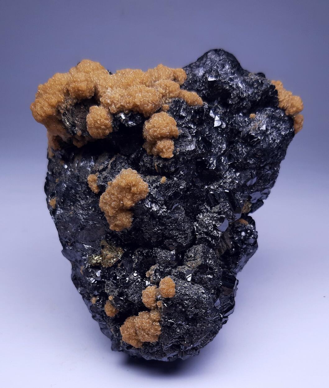 Pyrrhotite & Siderite & Rhodochrosite & Sphalerite