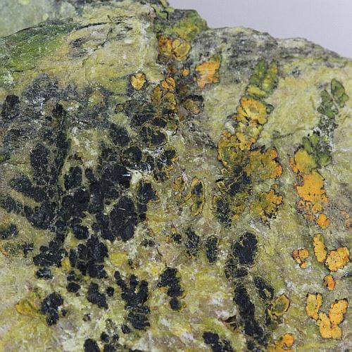 Uraninite With Gummite