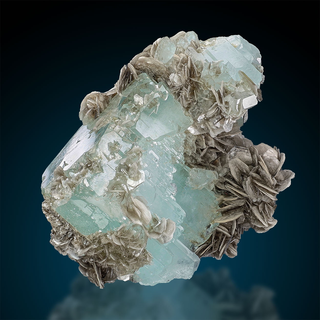 Aquamarine & Muscovite