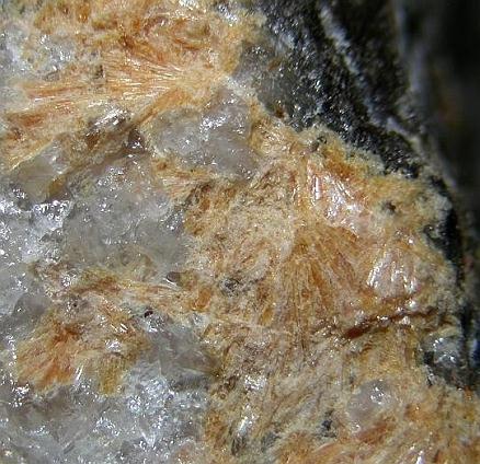 Pyroxmangite