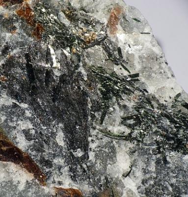 Aenigmatite