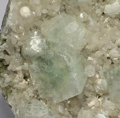 Apophyllite Stilbite & Okenite