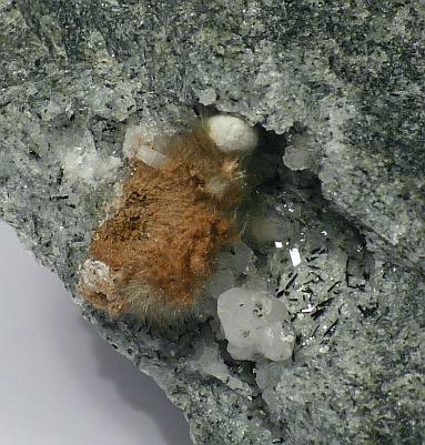 Ellingsenite & Sazhinite