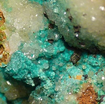 Rosasite On Hemimorphite