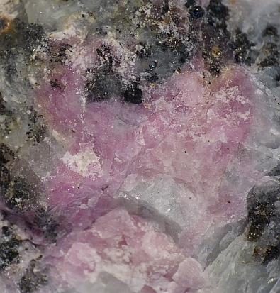 Tugtupite