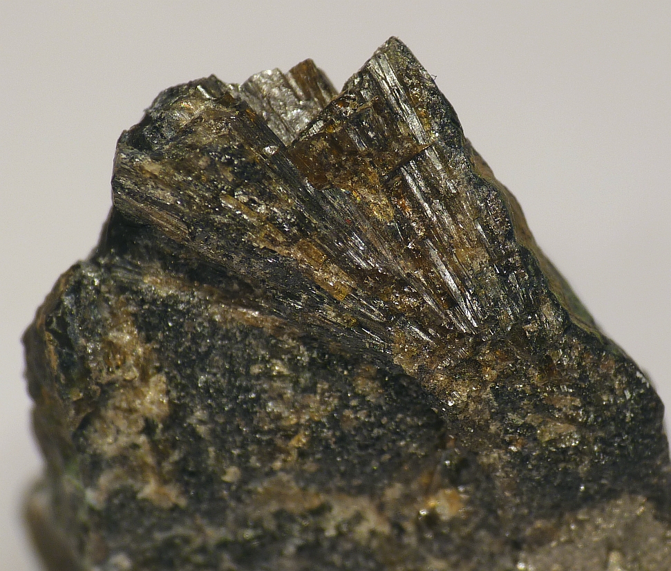 Satterlyite