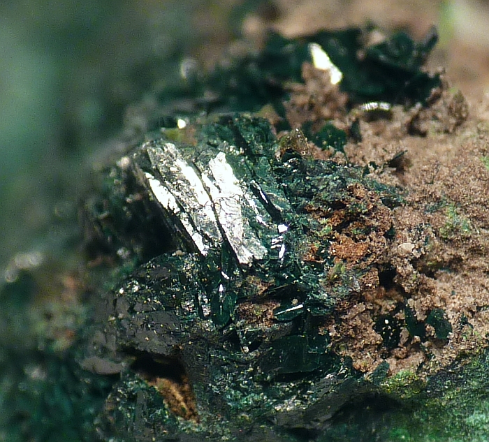 Vandenbrandeite