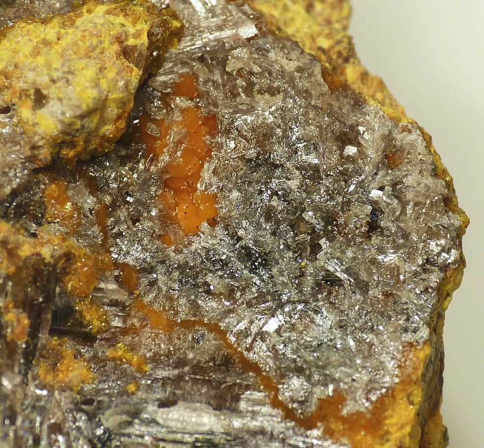 Chervetite Francevillite & Curienite